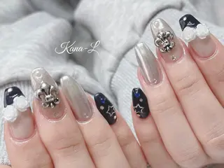 ネイル 芦辺 香奈のネイルデザイン