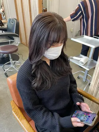 ロング カラー ライツ オオサカのヘアスタイル
