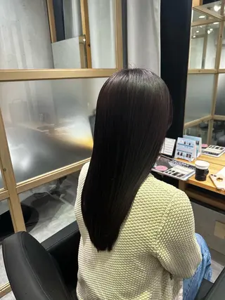 ロング JOS所属・上野/エフェクトブリ ーチ✂︎touiのヘアスタイル