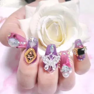 ネイル エステとネイル ローズコンフォートのネイルデザイン