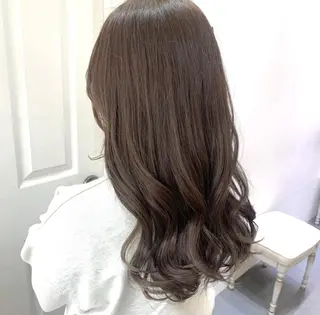 ミディアム カラー パーマ JYUNESU表参道所属・韓国ヘア🇰🇷🎀 透明感カラーのヘアスタイル