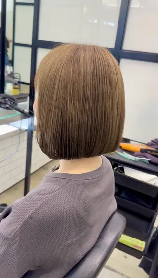 ショート カラー Litmus hair salon所属・二子玉川/脱白髪染 /髪質改善/ソーエンのヘアスタイル