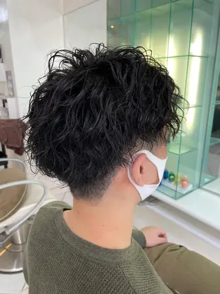 ショート パーマ メンズ 保住 亮太のヘアスタイル