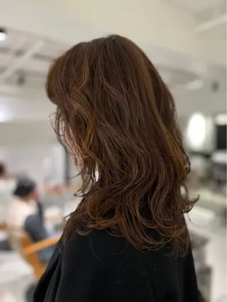 カラー UNBIRTHDAY Erenaのヘアスタイル