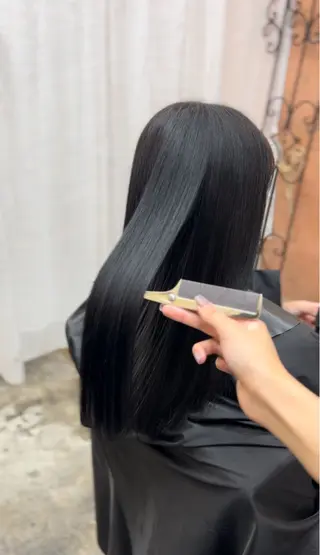 ロング ともざねゆか UniQ/岡山駅のヘアスタイル