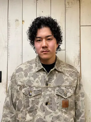 ミディアム パーマ メンズ 里見 颯太のヘアスタイル