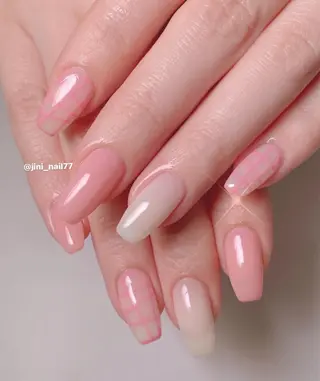 ネイル JINI NAIL所属・ジニ ネイルのネイルデザイン