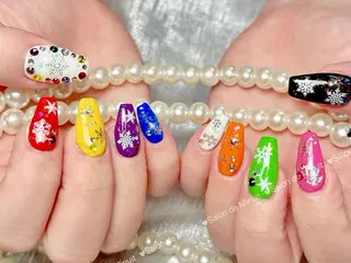 ネイル Salon de Minuit🦩のネイルデザイン