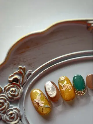 ネイル FIORITURA Maikoのネイルデザイン