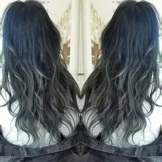 ロング カラー sky所属・くわやま まさきのヘアスタイル