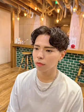 パーマ メンズ 🎨デザイン🥇 美髪・艶髪　日暮千敬のヘアスタイル