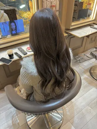 ロング カラー 稲見 遥香のヘアスタイル