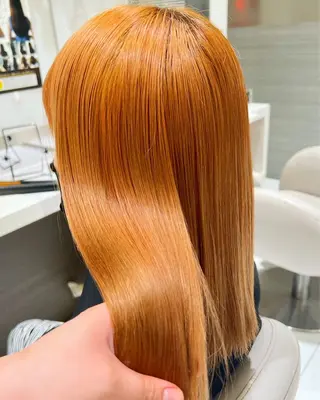 セミロング カラー 合庭 柚のヘアスタイル