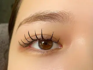 マツエク・マツパ I.NAILS布施所属・I.NAILS布施店 岩川🕊️LEDのマツエク・マツパデザイン