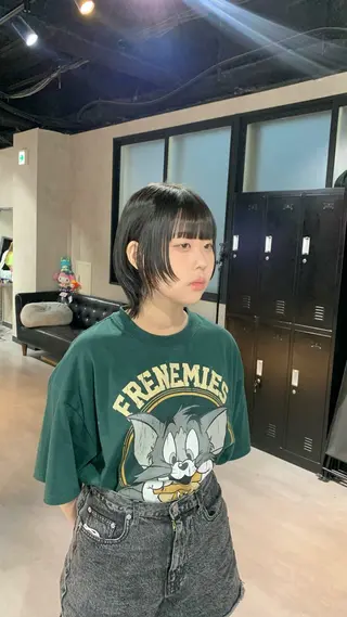 ミディアム KISS SWAN所属・B E C H I C O〔べち子〕のヘアスタイル