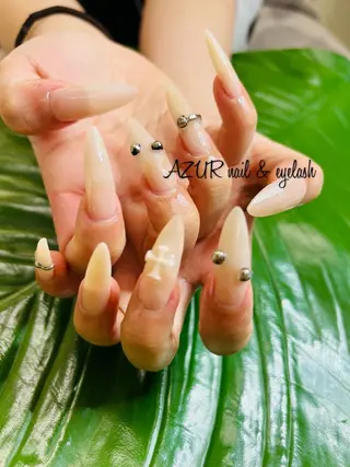 ネイル AZUR N&eyelashのネイルデザイン