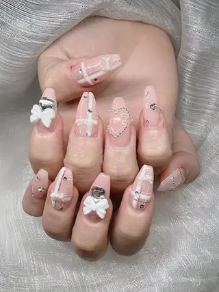 ネイル Lee Nailsのネイルデザイン