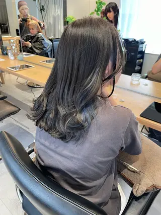 セミロング ラベンダー/レイヤー スタイル🤎mamiのヘアスタイル