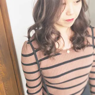 ロング カラー ture by gladのヘアスタイル