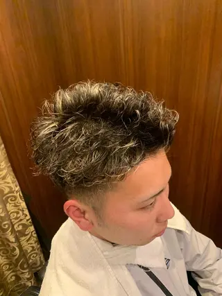 ショート ヒロ銀座ヘアーサロン所属・博多 関のヘアスタイル