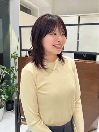 ミディアム イヌマル カリンのヘアスタイル