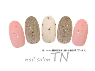 ネイル 中島 実穂のネイルデザイン