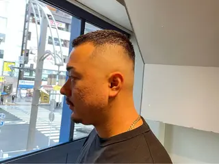ショート million bucks神田店所属・椿 智行のヘアスタイル