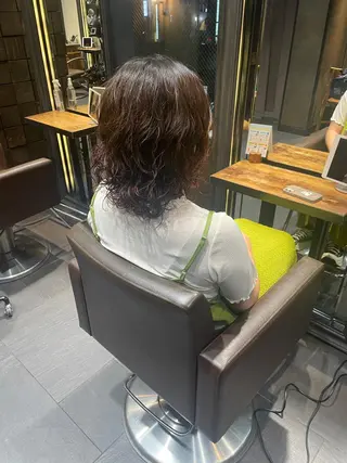 ミディアム ブリーチ＆縮毛矯正 🧸tomoki🧸のヘアスタイル