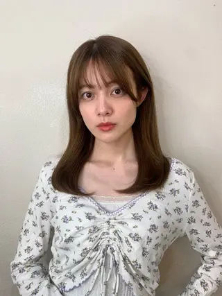 ミディアム ‎🤍 SAKURA‎🤍のヘアスタイル