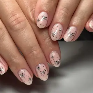 ネイル MQueen ネイルサロンマルのネイルデザイン