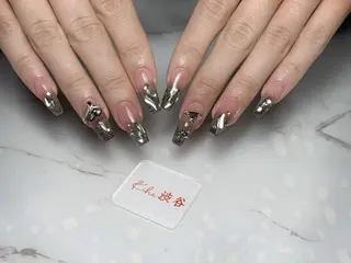 ネイル 💕鈴木ユリ パラジェル/オフ無料のネイルデザイン