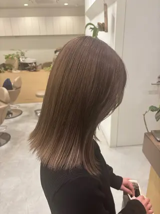 ミディアム カラー rion🪽 /wカラー・縮毛矯正のヘアスタイル