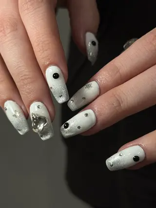 ネイル neouv所属・NEOUV_ mikuのネイルデザイン