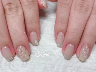 カラー ネイル 芦辺 香奈のネイルデザイン