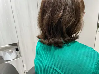 ミディアム パーマ 太田ありさ クリーミーヘアカラーのヘアスタイル