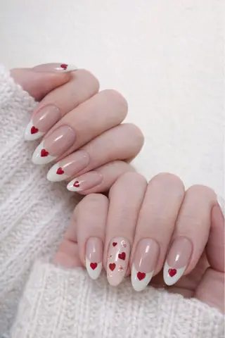 ネイル Roger 舞のネイルデザイン