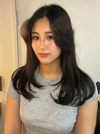 ロング レイヤー/マツエク 💋𝑨𝑵𝑵𝑨のヘアスタイル