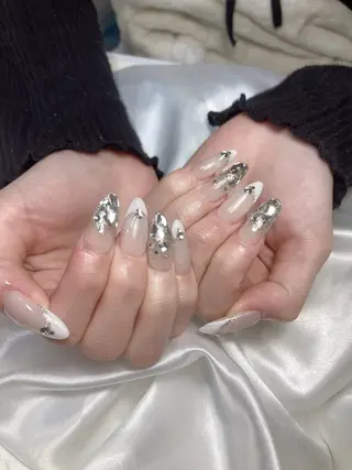 ネイル U·Mi nail salon所属・U·MI 上野御徒町店のネイルデザイン