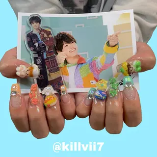 ネイル BLUEM なな🐶のネイルデザイン