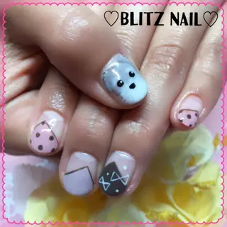 ネイル BLITZ Nail 岩田💅🏻✨のネイルデザイン