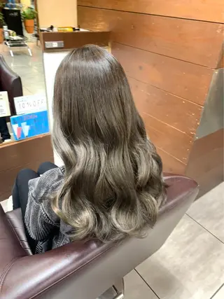 ロング カラー インナー×縮毛矯正 ピンクカラー澤井里菜のヘアスタイル