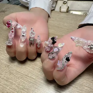 ネイル 新山 聖のネイルデザイン