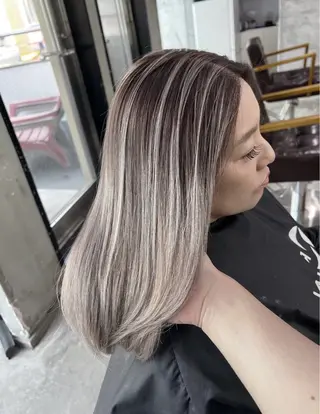 ミディアム カラー ROBIN所属・指名数No.1 /NAOYAのヘアスタイル