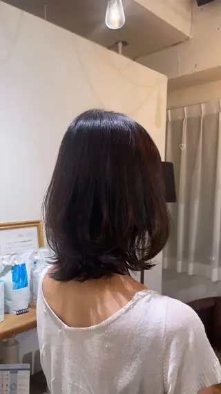 ミディアム elena byartefice所属・安達 萌花のヘアスタイル