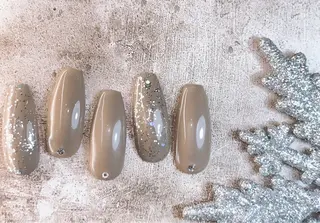 ネイル nail salon 〜Miari〜所属・吉澤 梓のネイルデザイン