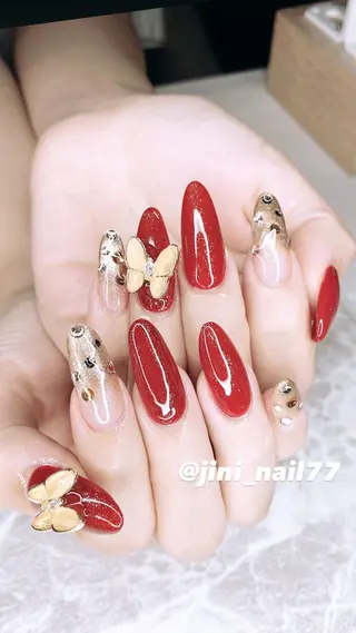 ネイル JINI NAIL所属・ジニ ネイルのネイルデザイン