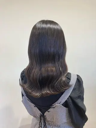 セミロング 梅山 美侑のヘアスタイル