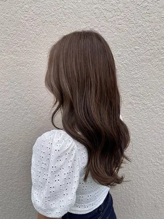 ロング カラー ヘアアレンジ 菅原 まいのヘアスタイル