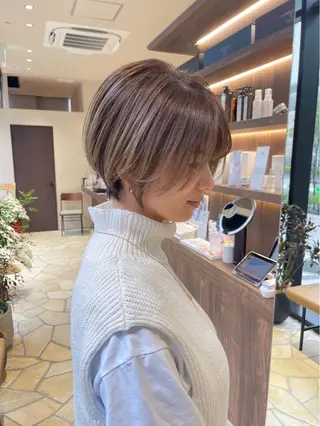 ショート 太田代 桃のヘアスタイル