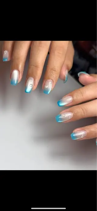 ネイル Unique 【ユニーク】のネイルデザイン